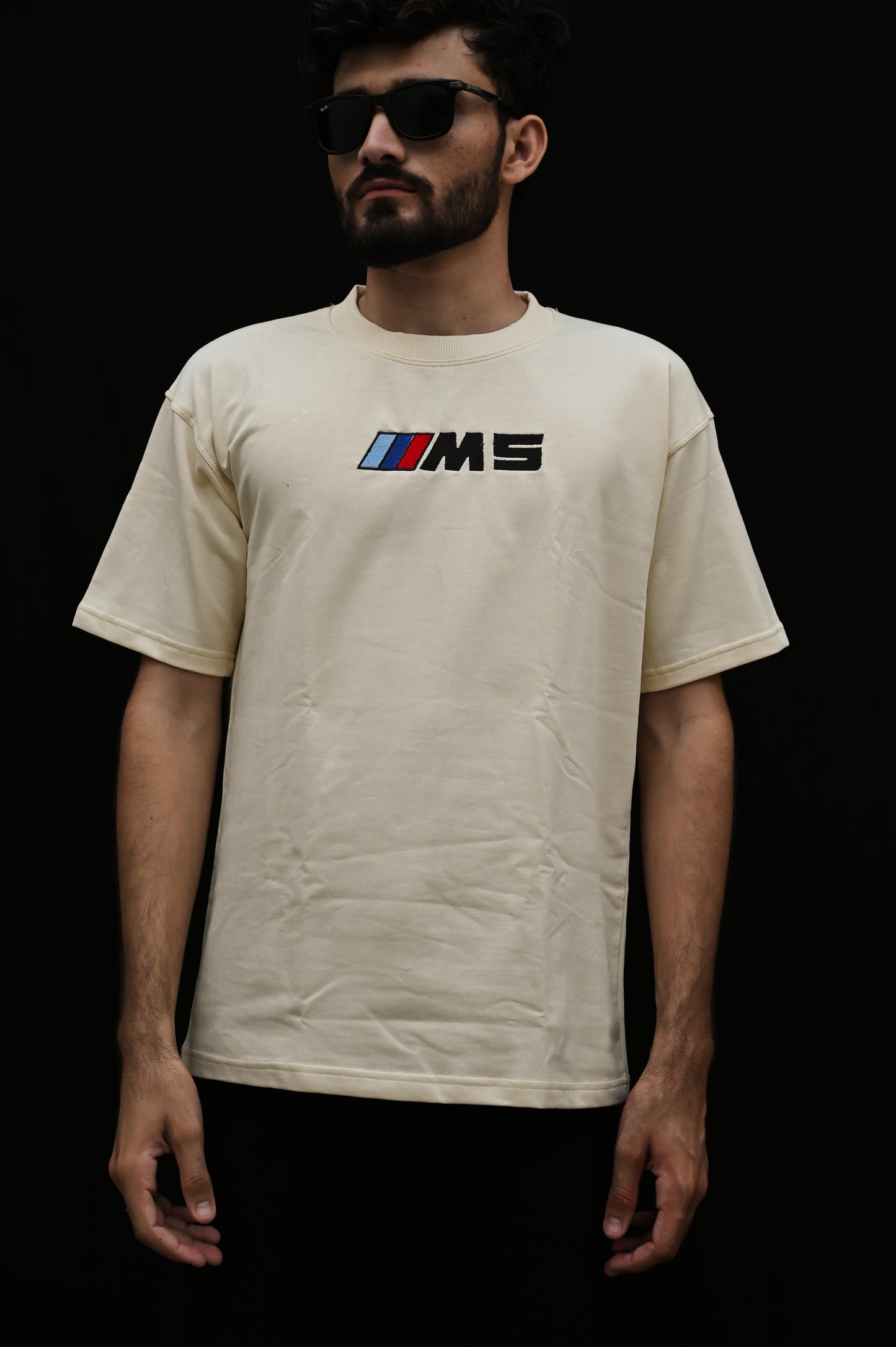 Minimalist Streetwear T-Shirt – BMW-Inspired Design